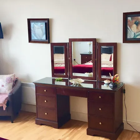 Puffin Apartment Knights Town